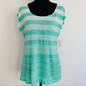 New Levi’s women’s shirt size S